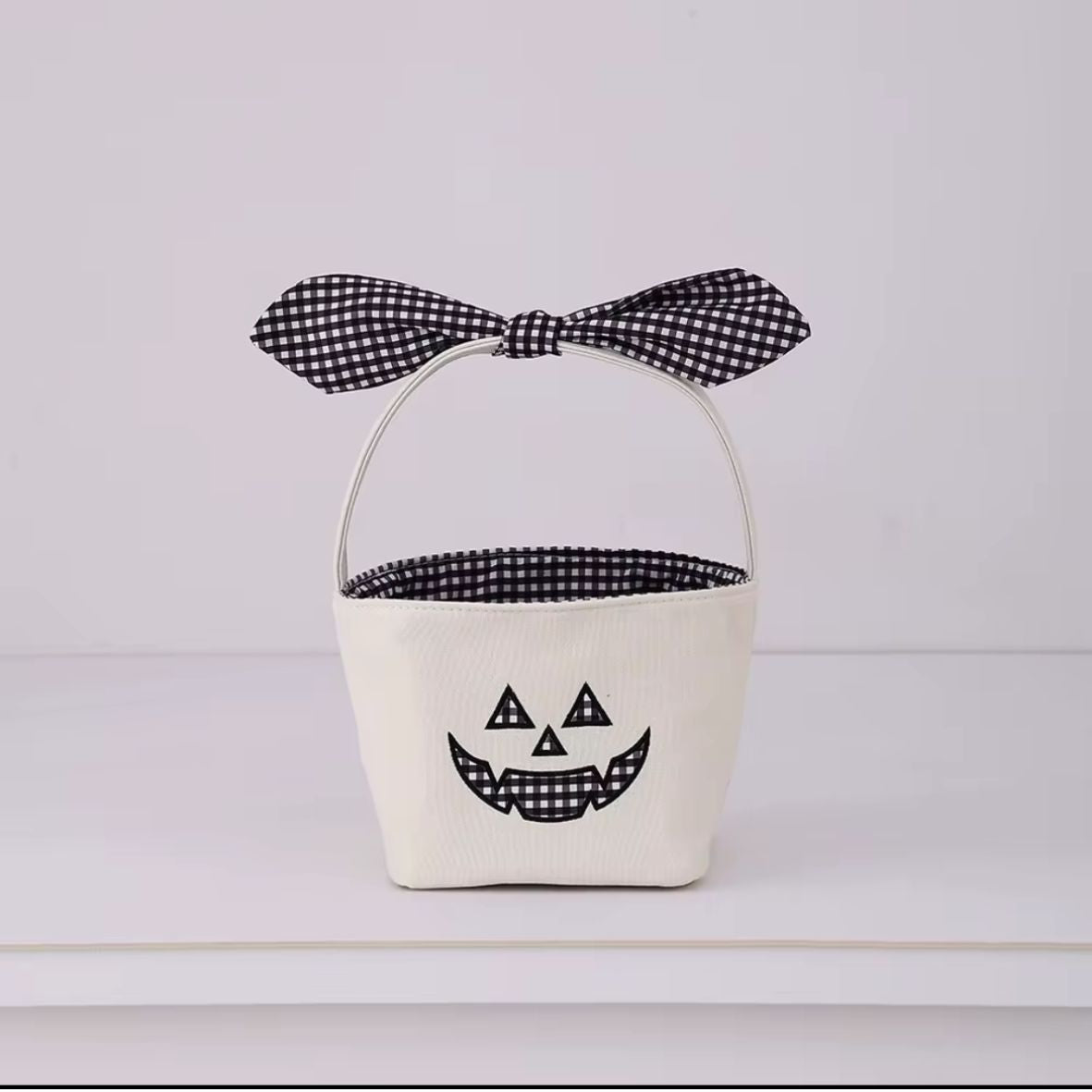 🎃 Everly JAK Halloween Sweet Bucket