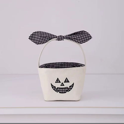 🎃 Everly JAK Halloween Sweet Bucket